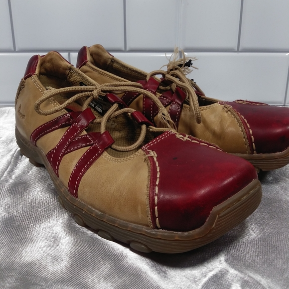 Dr. Martens Shoes - Dr. Martens 8b23 Womens size 8